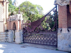 Старинные кованые ворота