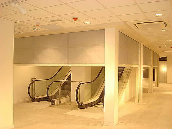 противопожарная штора ei 60. противодымные шторы. огнетушитель в здании. 52 псч санкт-петербург. атриум самара внутри.